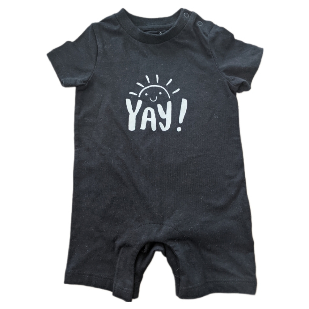 Fred & Flo British Baby YAY Black Organic Cotton Baby Romper up to 3 months